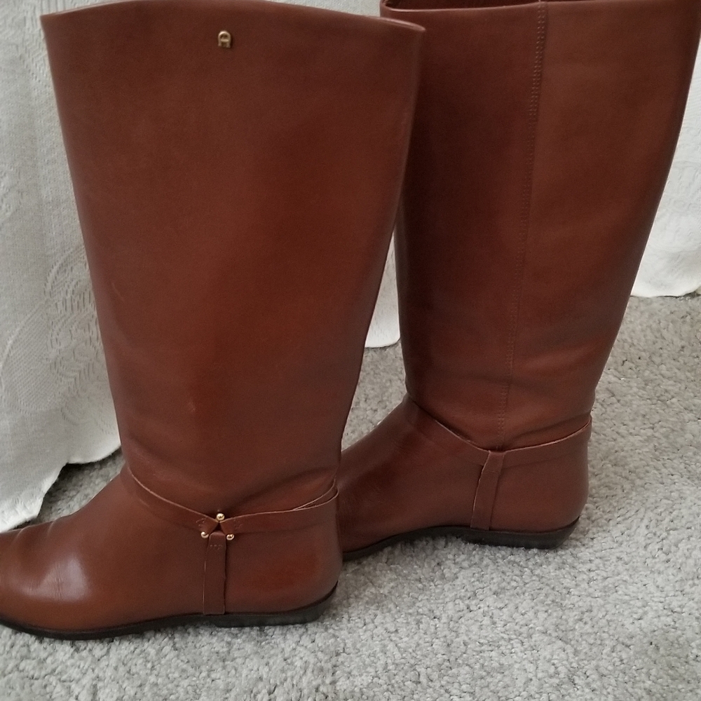 Ladies Boots Size 7 Riding style